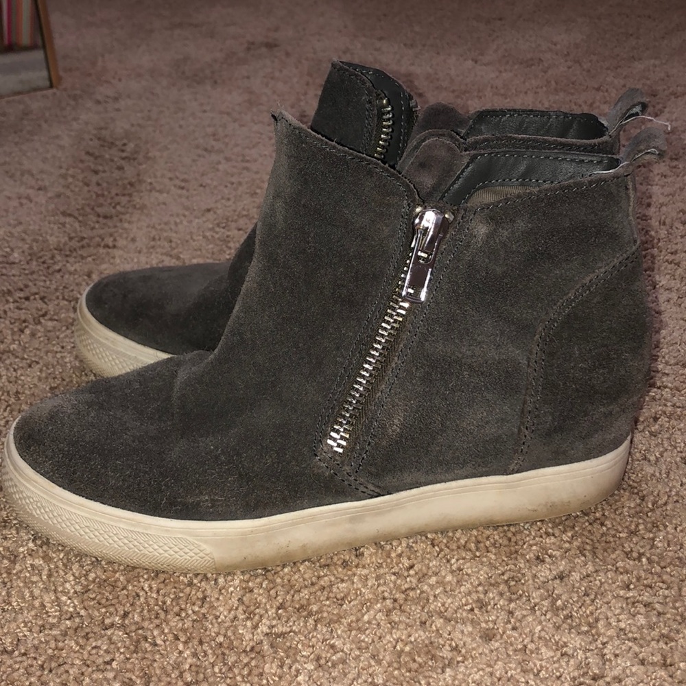 gray steve madden high tops